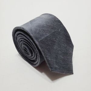 Calvin Klein Solid Gray Men's Silk / Linen Blend Necktie 59x2.5" Silk 54%